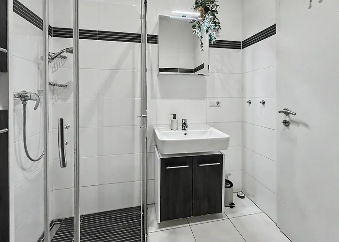 Apartment شقة